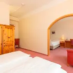 Terrace 3*